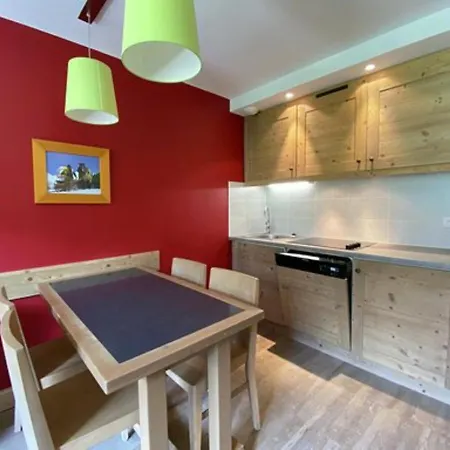 Apartment Centre Skis Aux Pieds, Parking & Animaux Acceptes - Fr-1-513-77